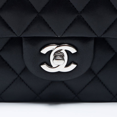 シャネル CHANEL 20番台 25cm マトラッセ ダブルフラップ Wチェーン ラムスキン シルバー金具 ショルダーバッグ ブラック WS10698