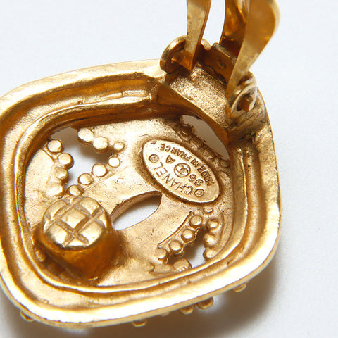 CHANEL COCO Mark 96A Vintage Earring gold WS10922