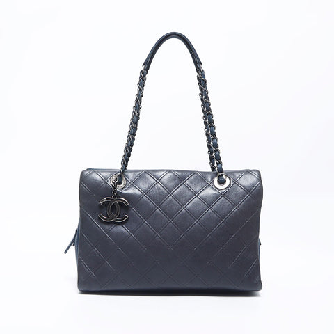 シャネル CHANEL 18番台 レザー シルバー金具 チェーン ココマーク ショルダーバッグ グレー WS11080