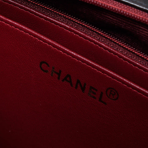 Chanel Chanel Nr. 4 Lambskin Matelasse Turnlock Umhängetasche Schwarz WS11100