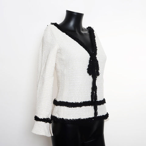 Chanel Chanel 04p Tweed 2way Ribbon Off Boding épaule Shirt à manches longues blanc WS11126