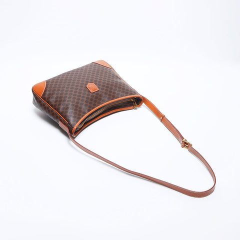 Celine Macadam PVC Trinoff徽标肩带棕色WS11152