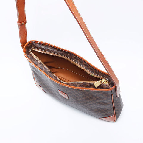 Celine Macadam PVC Trinoff徽标肩带棕色WS11152