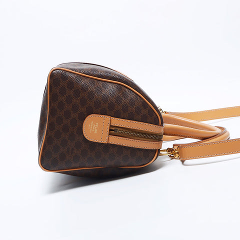 Celine MacAdam PVC Trinoff徽标2Way Bost Bag Brown WS11153