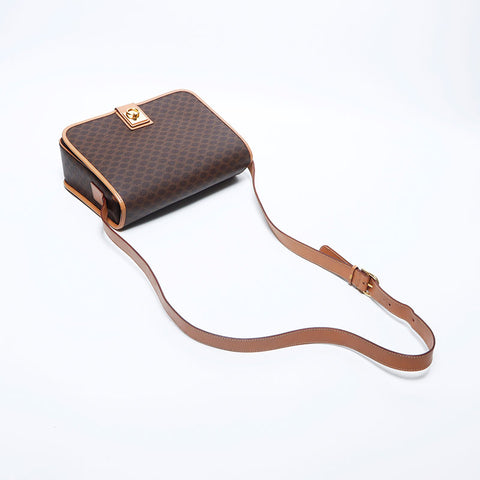 Celine Macadam PVC Trinoff徽标襟翼袋肩袋棕色WS11154