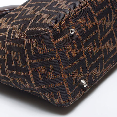 Fendi Zucca银硬件手提包棕色WS11250