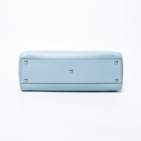 Fendi Peekaboo皮革银色金属拟合中肩袋蓝色WS11274