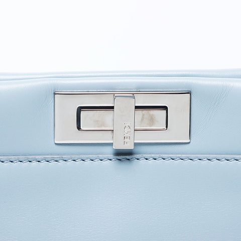 Fendi Peekaboo皮革银色金属拟合中肩袋蓝色WS11274