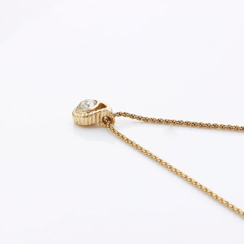 Christian Dior Collier en forme de drop en forme d'or WS11505