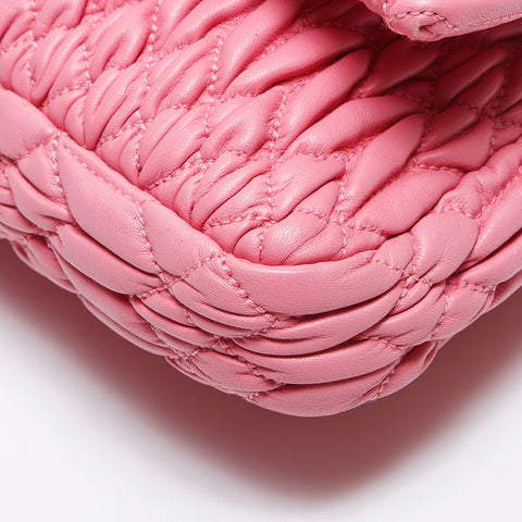 Miu Miu Crystal Matelasse肩带粉红色WS11564