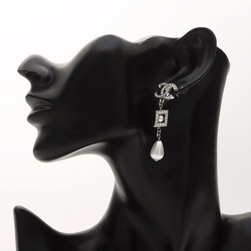 CHANEL シルバー パール ドロップピアス CHANEL シャネル ピアス ロゴ/CC パールモチーフ ドロップ