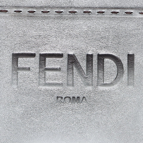 Fendi Sunshine Shopper迷你徽标肩带银色WS11647