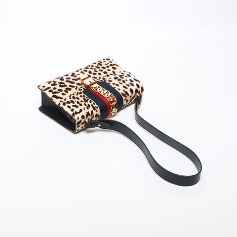 Gucci Harako Leopard Sylvie肩带米色WS11649