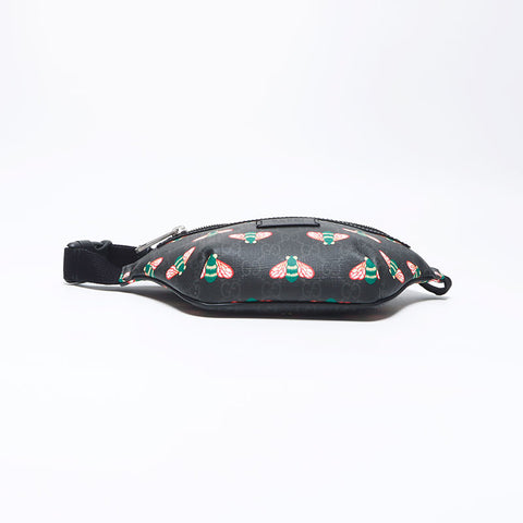 Gucci Bee GG Supreme Bee Print肩带黑色WS11658