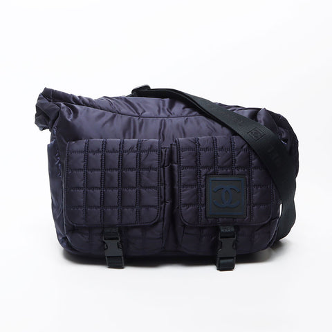 Chanel Chanel n ° 9 Ligne sportive épaule argentée en métal marécageux Sac épaule Navy WS11684