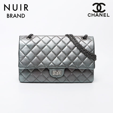 シャネル CHANEL 9番地 マトラッセ 2.55 ダブルフラップ 28cm ショルダーバッグ シルバー WS11705