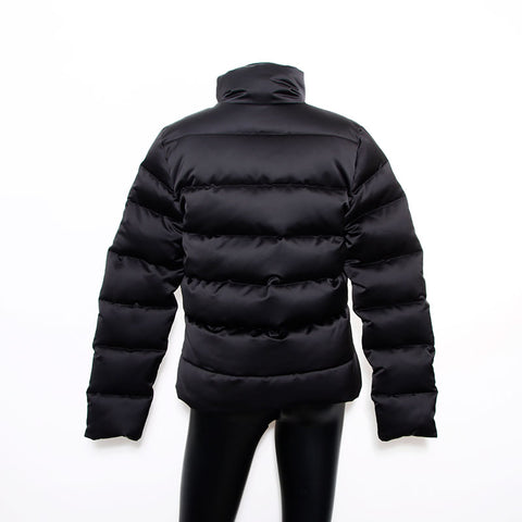 Jimmy Choo Jimmy Choo降低尺寸：40徽标下夹克黑色WS11774