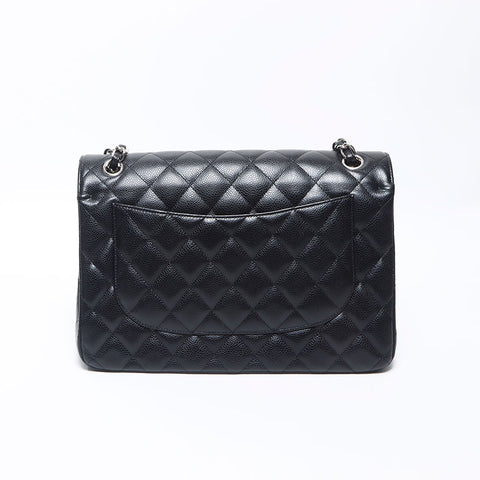 Chanel Decamatelasse巨型鱼子酱皮肤双襟翼30银色硬件肩带黑色WS11907