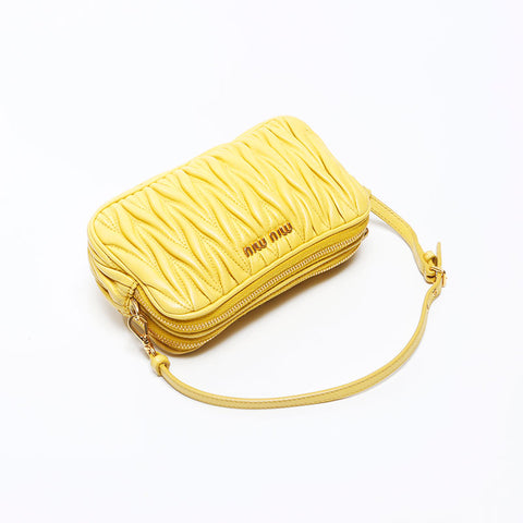 miu miu miu Matterasse袋手提包黄色WS11918