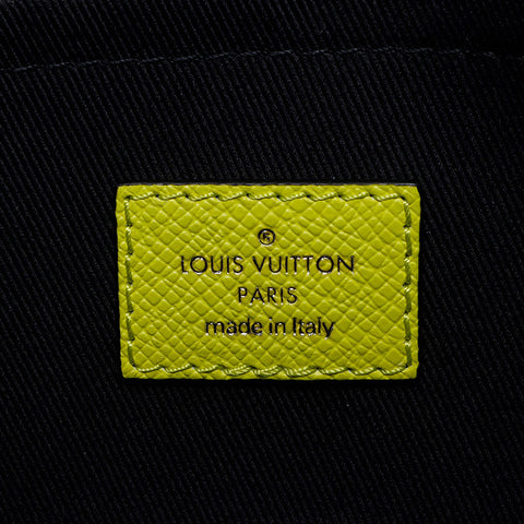 路易威登路易·威登（Louis Vuitton）2019 Taigarama户外肩袋黄色WS11932