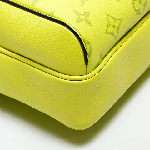 路易威登路易·威登（Louis Vuitton）2019 Taigarama户外肩袋黄色WS11932