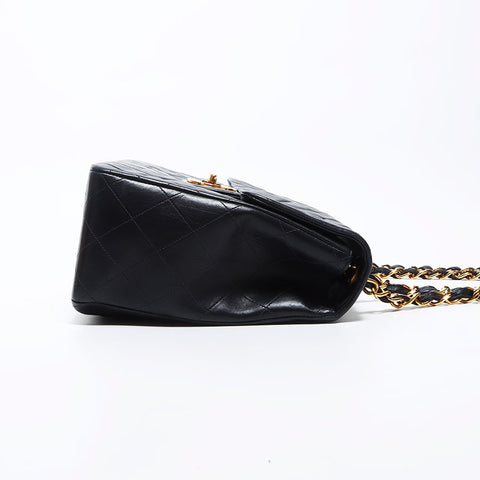 CHANEL COCO Mark Big Matrasse 3 号小羊皮 13.4 英寸单肩包黑色 WS12063