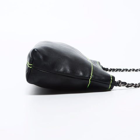 Chanel Chanel徽标LAMBSKIN第9个单位2004-2005链链黑色WS12065