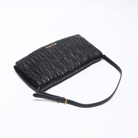 Miu Miu Miu Matterasse Leather Logo Handbag Black WS12070