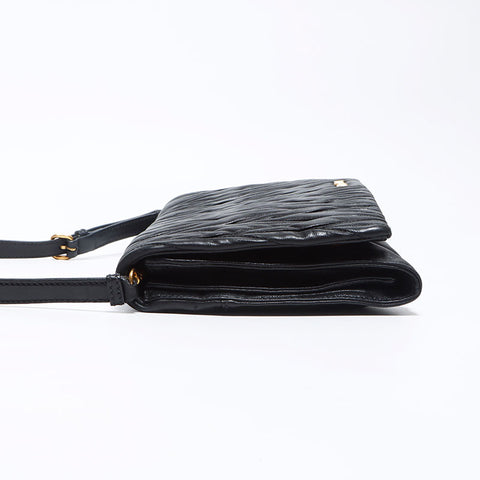 Miu Miu Miu Matterasse Leather Logo Handbag Black WS12070