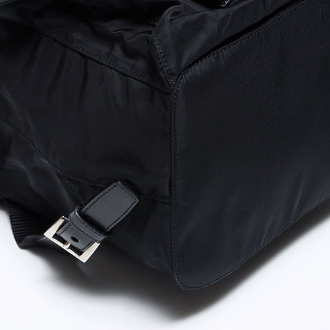 Prada Nylon Triangle徽标标签背包/Daypack黑色WS12130