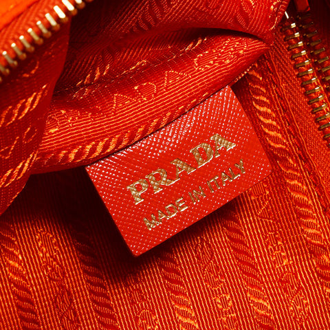 Prada Nylon徽标一个肩膀流浪肩袋橙色WS12133