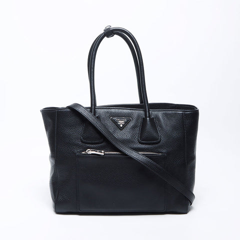 Prada Freon Pocket Leather Silver Hardware Triangle徽标标签手提袋黑色WS12148