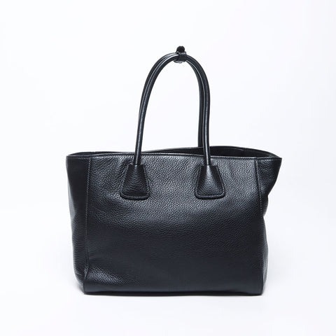 Prada Freon Pocket Leather Silver Hardware Triangle徽标标签手提袋黑色WS12148
