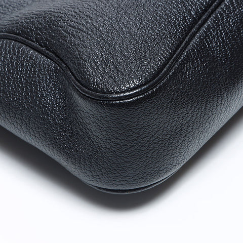 Salvatore Ferragamo缝制皮革徽标板肩袋黑色WS12150