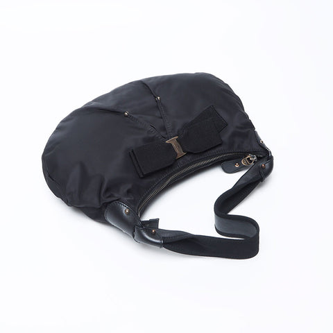 Salvatore Ferragamo Nylon Vara丝带一条肩膀肩带黑色WS12161