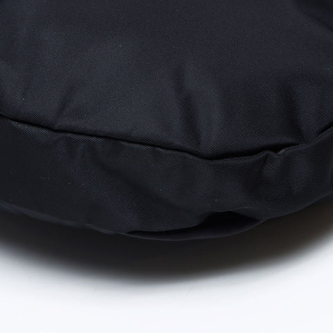 Salvatore Ferragamo Nylon Vara丝带一条肩膀肩带黑色WS12161