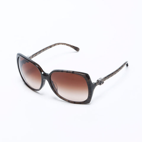 香奈儿蝴蝶椭圆形框架可可标记太阳镜棕色WS12194