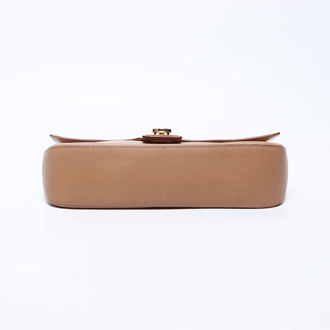 Salvatore Ferragamo Leather Gancini连锁肩袋米色WS12196
