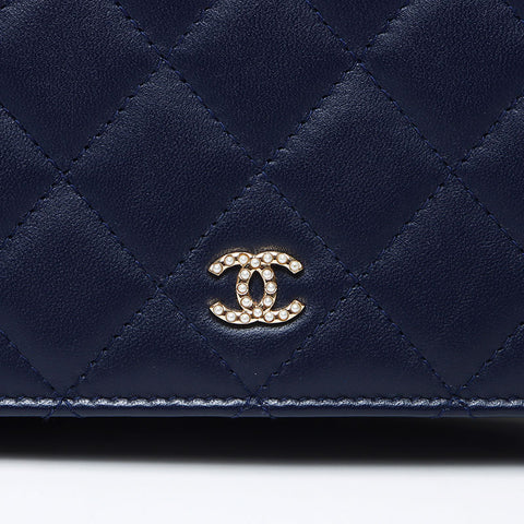 シャネル CHANEL ココマーク マトラッセ ラムスキン パール ウォレット 24番台 2016-2017年 ショルダーバッグ ネイビー WS12249
