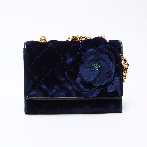 香奈儿Camellia Matelasse Velor肩带海军WS12250