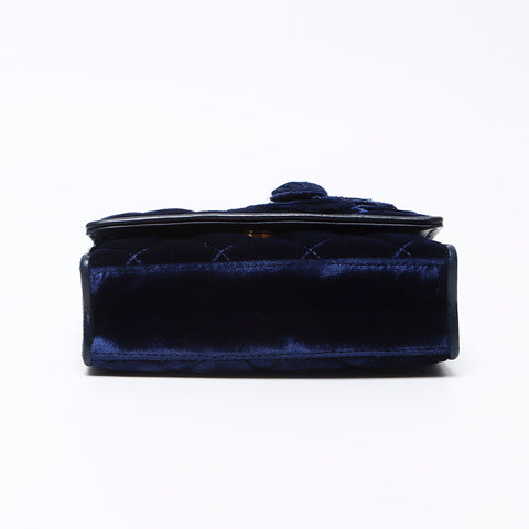 香奈儿Camellia Matelasse Velor肩带海军WS12250