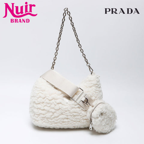 带有Boa Pacough徽标的Prada迷你皮带re Edition肩带白色WS12319