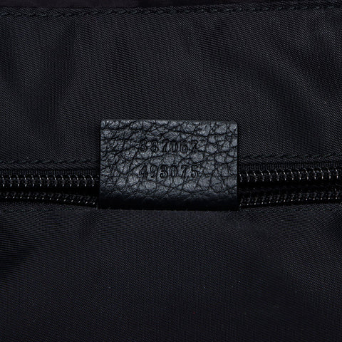 Gucci GG Sac fourre-tout en nylon suprême noir WS12341