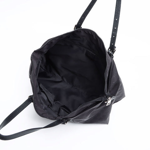 Gucci GG Sac fourre-tout en nylon suprême noir WS12341