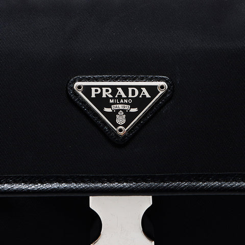 プラダ PRADA ナイロン ポシェット パスケース 三角ロゴタグ ショルダーバッグ ブラック WS12359