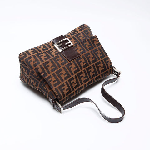 Fendi Zucca图案妈妈桶肩袋棕色WS12389