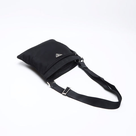 PRADA Triangle Logo Tag Nylon Sac à épaule noir WS12391
