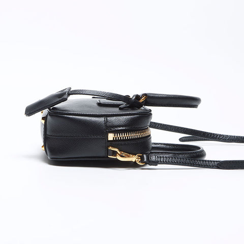 PRADA 迷你 Saffiano 2way 三角形徽标单肩包黑色 WS12399