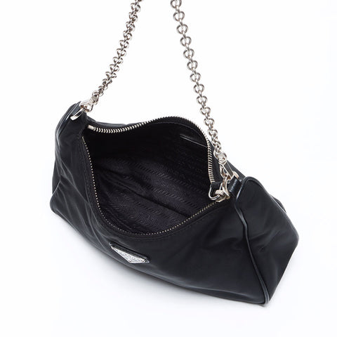 PRADA REDIDING NYLON POUCH SAGHER SAGHER BLACK WS12489