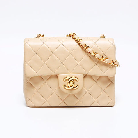 香奈儿（Chanel Minimimatelasse）连锁lambskin No. 5 2000肩袋米色WS12548